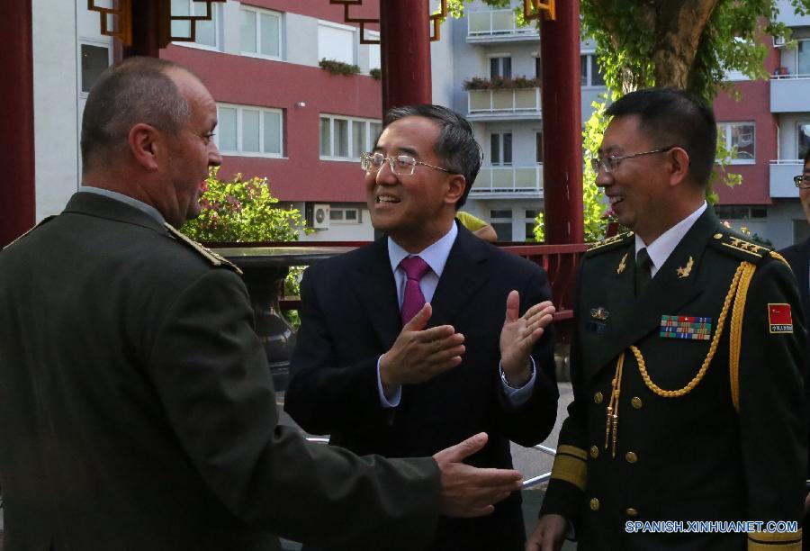 （XHDW）（1）中国驻斯洛伐克大使馆举办“八一”招待会