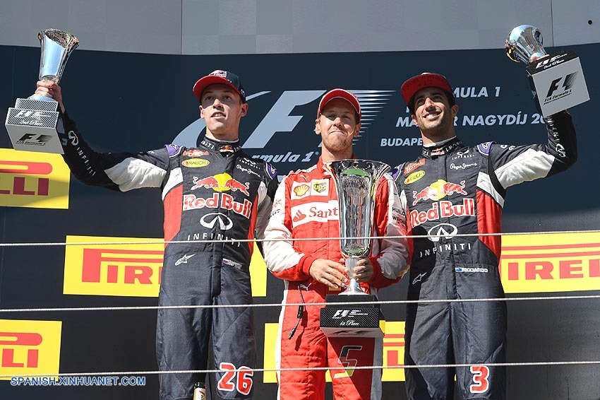 El cuatro veces campeón mundial Sebastian Vettel, que conduce para Ferrari, ganó hoy el Grand Prix de Hungría de Fórmula 1 en Mogyorod cerca de Budapest, antes del dúo de Red Bull compuesto por Daniil Kvyat y Daniel Ricciardo.