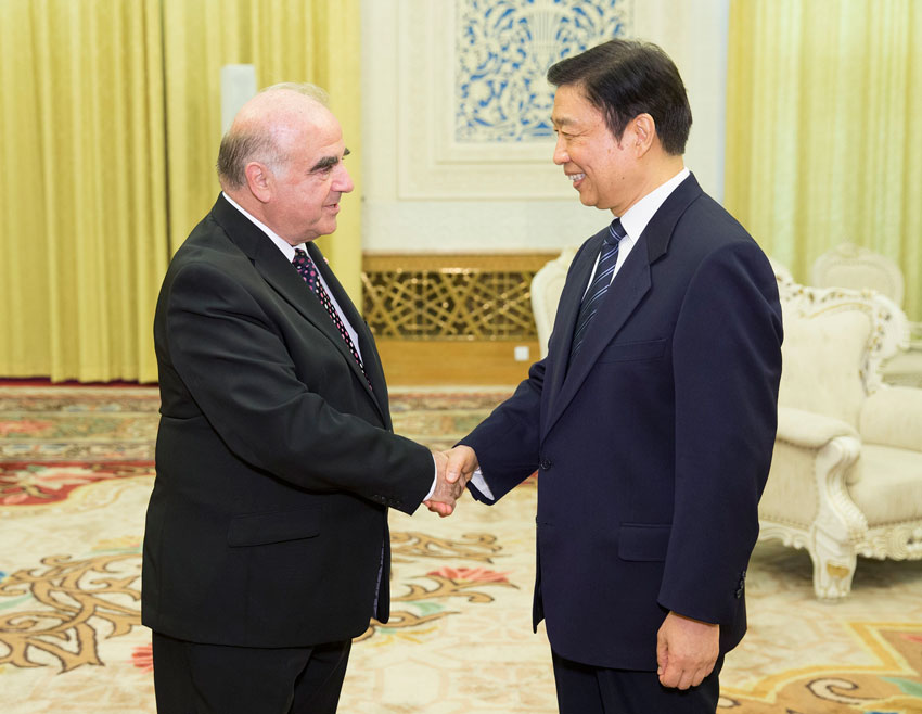 El vicepresidente de China, Li Yuanchao, se reunió con George Vella, el ministro de Asuntos Exteriores de Malta, comprometiéndose a mejorar los vínculos bilaterales.