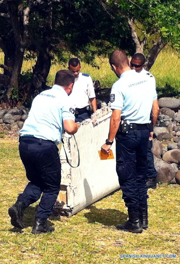 （国际）法属留尼汪岛发现飞机残骸 可能来自马航MH370航班客机