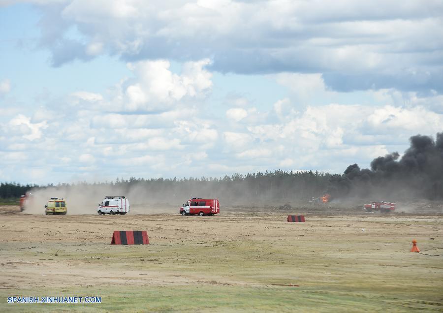 Un helicóptero Mi-28N se estrelló durante un vuelo de demostración hoy domingo en el campo de pruebas de Dubrovichi, en la región central rusa de Ryazan, provocando la muerte de uno de los dos pilotos.