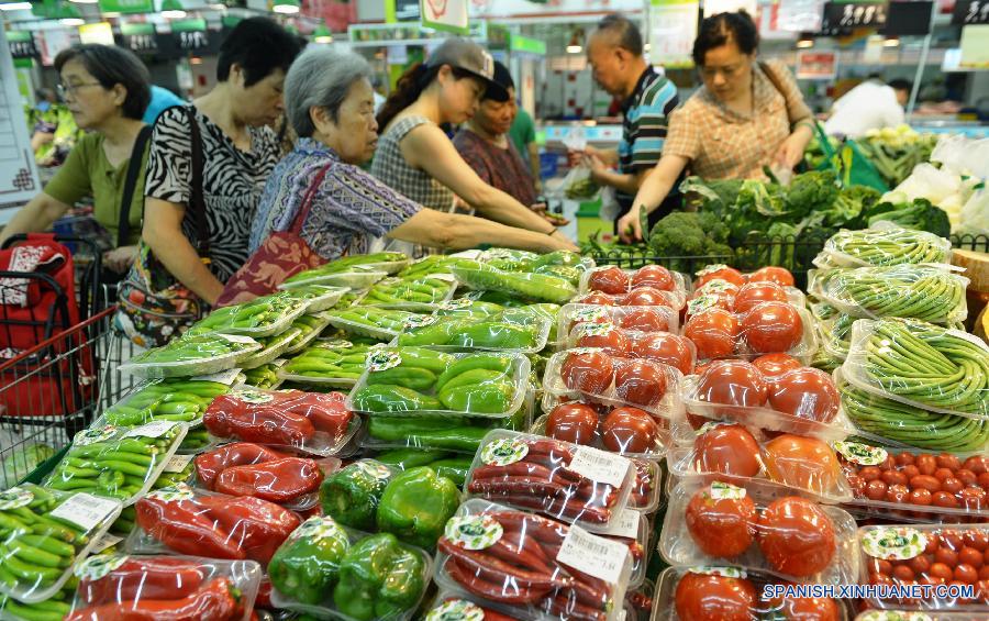 El índice de precios al consumidor (IPC) de China, un importante indicador de la inflación, subió un 1,6 por ciento interanual en julio, el nivel más alto de 2015 motivado principalmente por el aumento de los precios de la carne de cerdo.