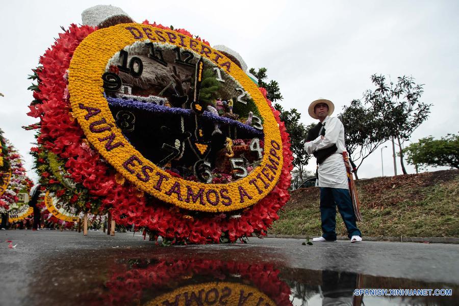 COLOMBIA-MEDELLIN-CULTURE-FLOWERS