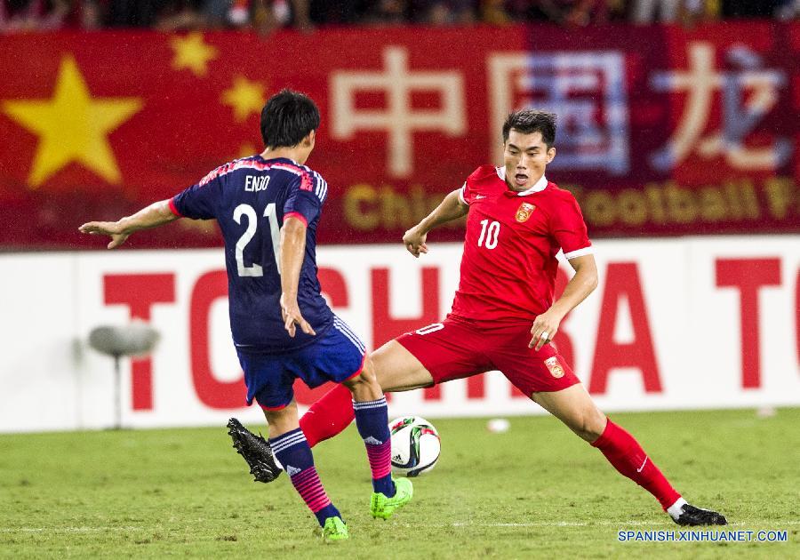 （体育）（6）足球——东亚杯足球赛：中国战平日本