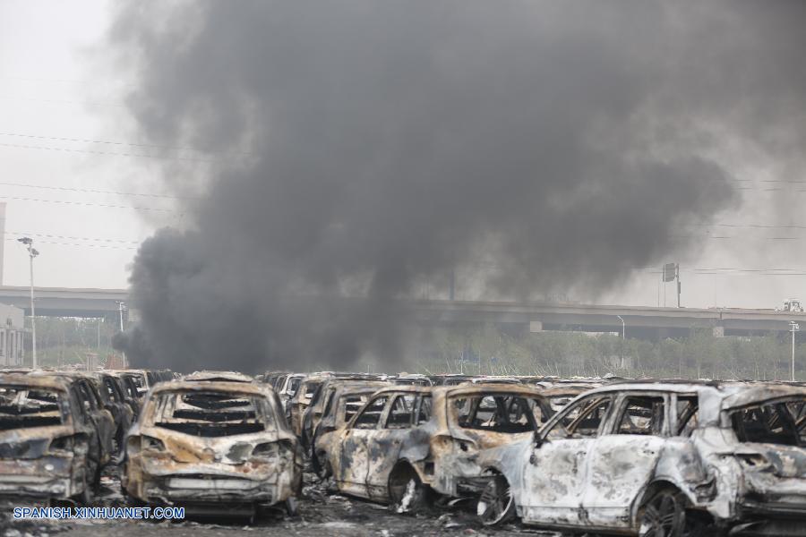 El almacén de la municipalidad norteña china de Tianjin que resultó destruido por una explosión el miércoles por la noche se había incendiado de nuevo.