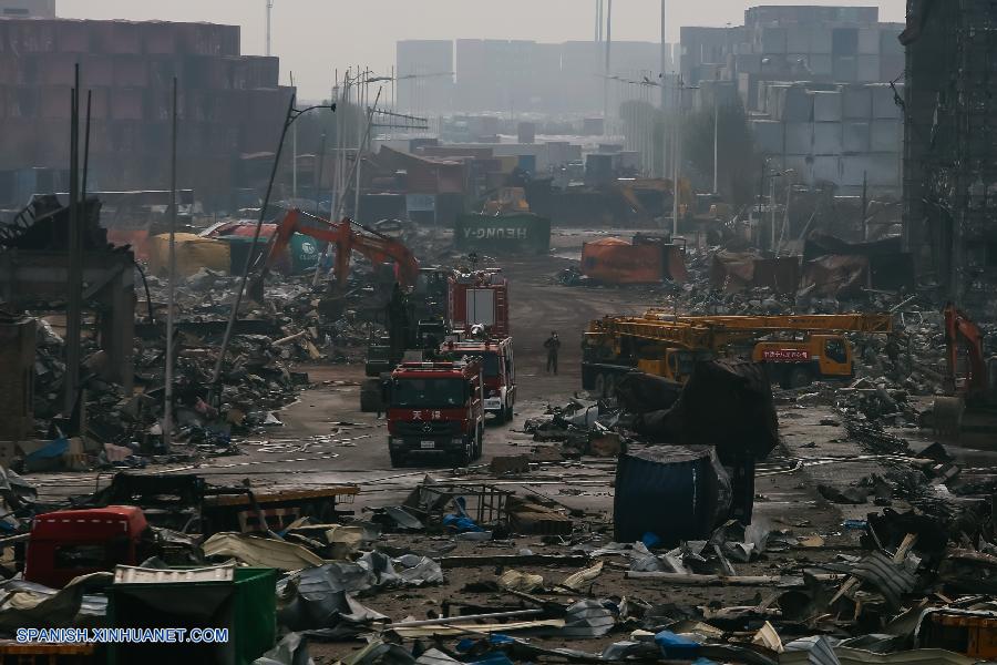 El número de muertos por las enormes explosiones ocurridas la semana pasada en la ciudad portuaria norteña china de Tianjin se elevó a 114 después de que los rescatistas recuperaron dos cuerpos más de entre los escombros, dijo hoy el departamento de publicidad municipal.