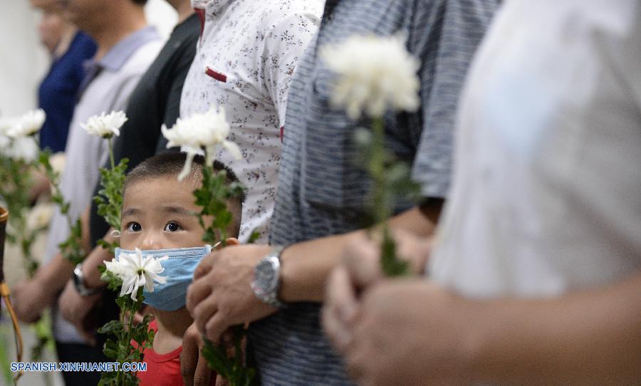 CHINA-TIANJIN-EXPLOSION-MOURNING (CN)