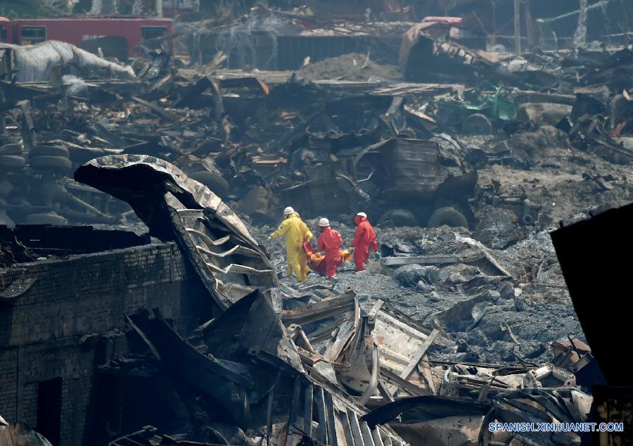 La cifra de muertos por la explosión de un almacén en Tianjin, norte de China aumentó a 121, incluidos 67 bomberos y siete policías, indicaron las autoridades hoy durante una conferencia de prensa.