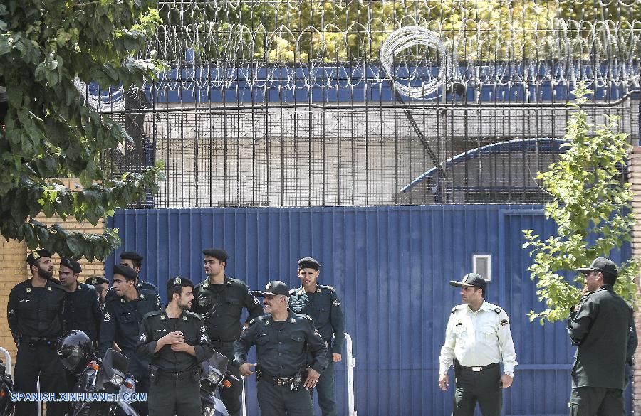 La reapertura de la embajada británica en Teherán realizada hoy, sólo un mes después del acuerdo nuclear, revela el entusiasmo de los países europeos para reanudar lazos con Irán, indicaron analistas.