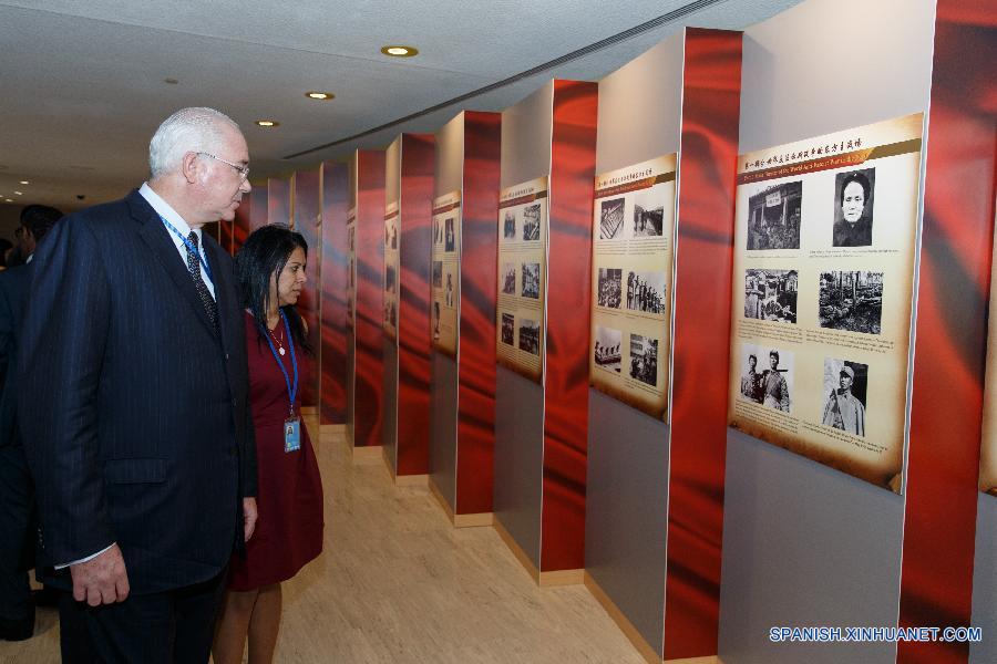 （XHDW）“为了和平的纪念——纪念中国人民抗日战争、世界反法西斯战争胜利暨联合国成立70周年”图片展在联合国总部开幕