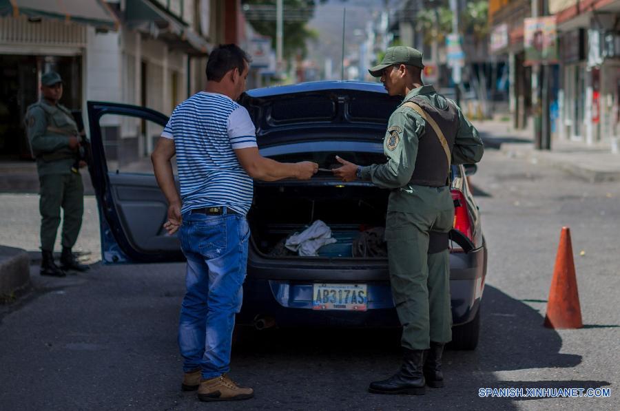 VENEZUELA-SAN ANTONIO DE TACHIRA-COLOMBIA-MILITARY-BORDER