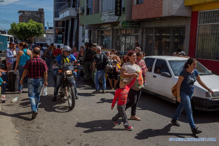 VENEZUELA-SAN ANTONIO DE TACHIRA-COLOMBIA-MILITARY-BORDER