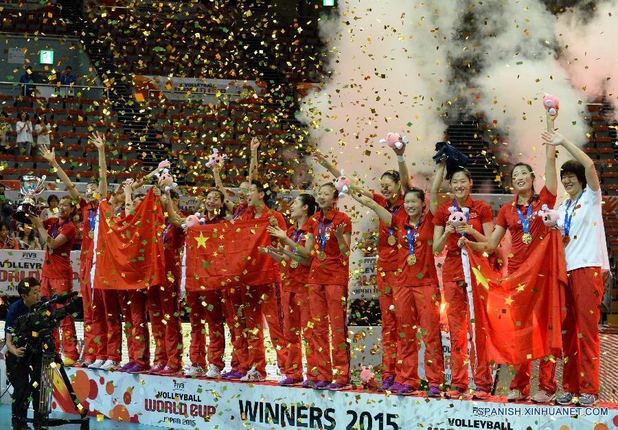 （体育）（2）排球——女排世界杯：中国队夺冠