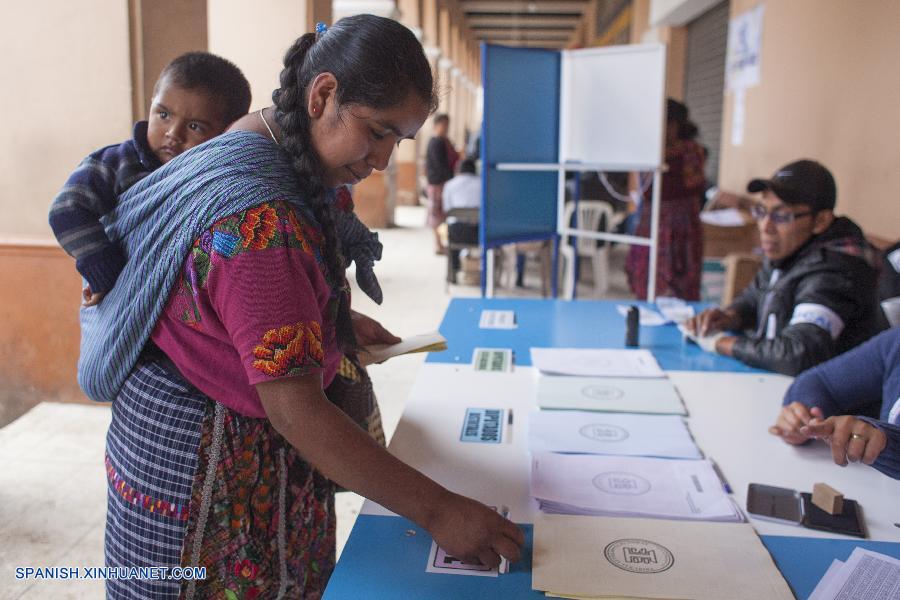 Concluyeron esta tarde las elecciones generales de Guatemala, en donde un total de cuatro millones de guatemaltecos ejercieron su derecho a voto, de acuerdo con los datos preliminares emitidos por el Tribunal Supremo Electoral.