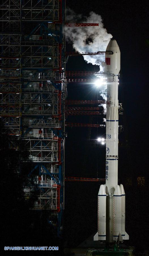 China lanzó a últimas horas de ayer sábado un satélite experimental para la tecnología de las comunicaciones desde el centro de lanzamiento de satélites de Xichang, en la provincia suroccidental de Sichuan.