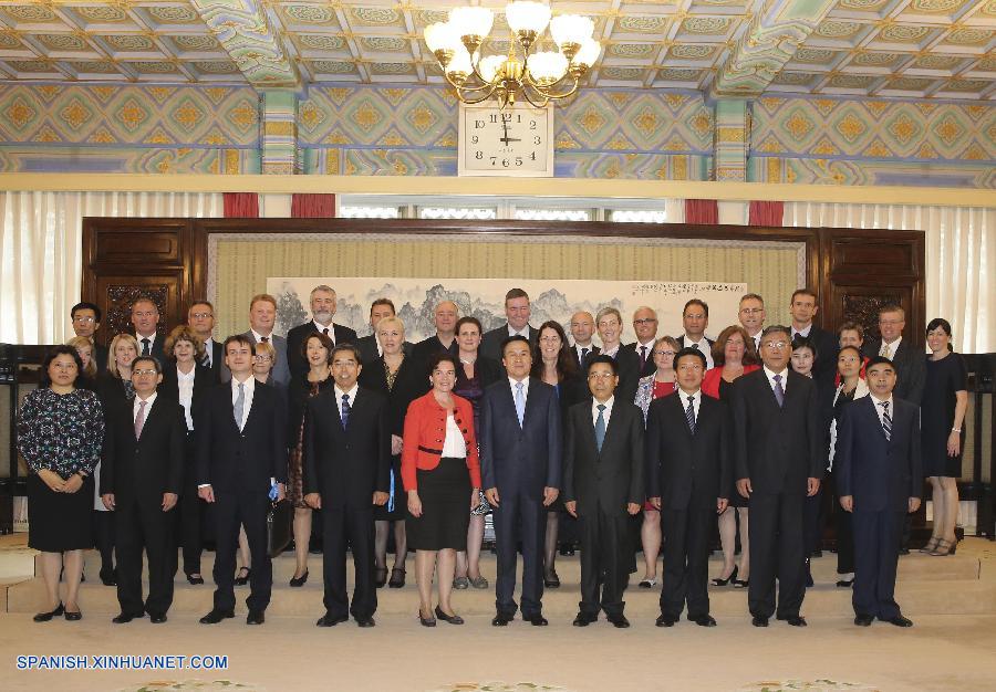 El consejero de Estado de China Yang Jing se reunió hoy con funcionarios públicos de Australia y Nueva Zelanda en Zhongnanhai, la sede del gobierno central chino.