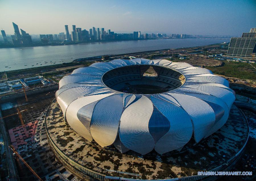 （体育）（1）杭州获得2022亚运会举办权 空中俯瞰杭州奥体中心主体育场