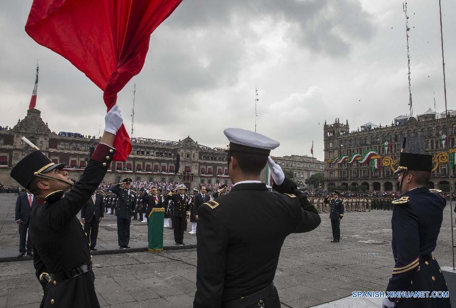 MEXICO-MEXICO CITY-MILITARY PARADE