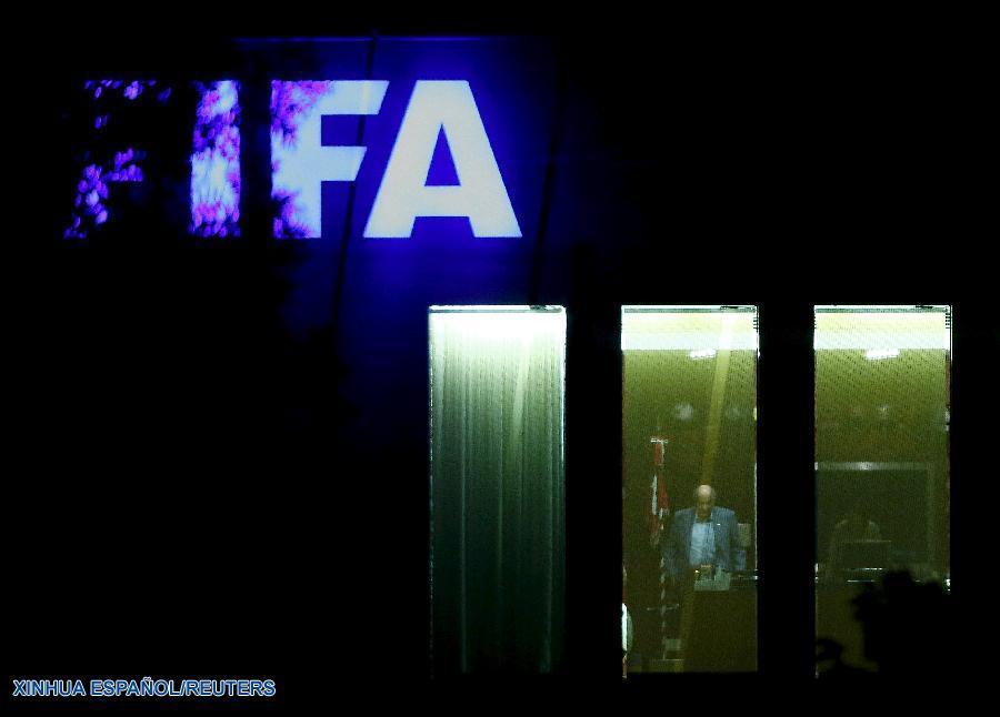 La Oficina del Fiscal General (OFG) de Suiza abrió hoy un proceso penal contra el presidente de la Federación Internacional de Fútbol Asociación (FIFA), Joseph Blatter, por sospecha de malos manejos y de malversación de fondos.