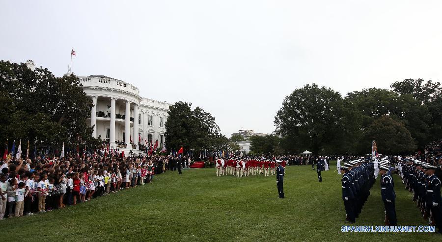 （XHDW）（1）习近平出席美国总统奥巴马举行的欢迎仪式 