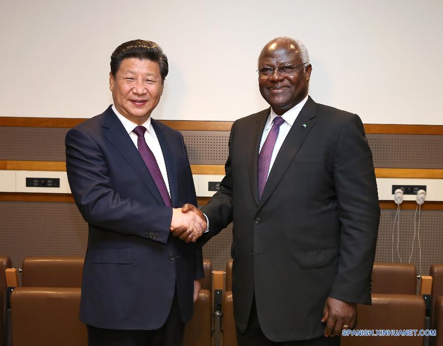 China está diseñando un plan para ayudar en la reconstrucción económica y social de Sierra Leona y de otros países africanos afectados por el ébola, así como para la cooperación de muto beneficio con estos países, indicó hoy el presidente de China, Xi Jinping, en la sede de la ONU.