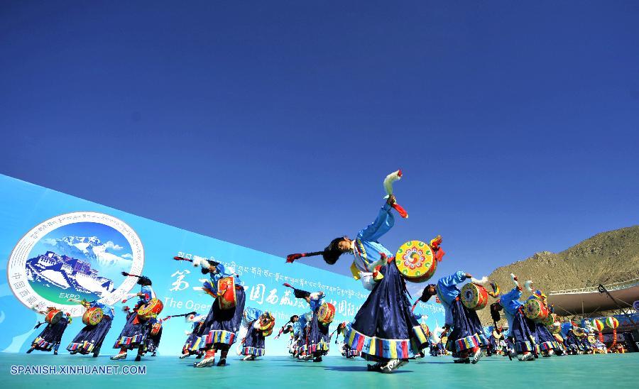 La II Exposición de Turismo y Cultura de Tíbet se inauguró hoy lunes por la mañana en Lhasa, capital de esta región al suroeste de China.