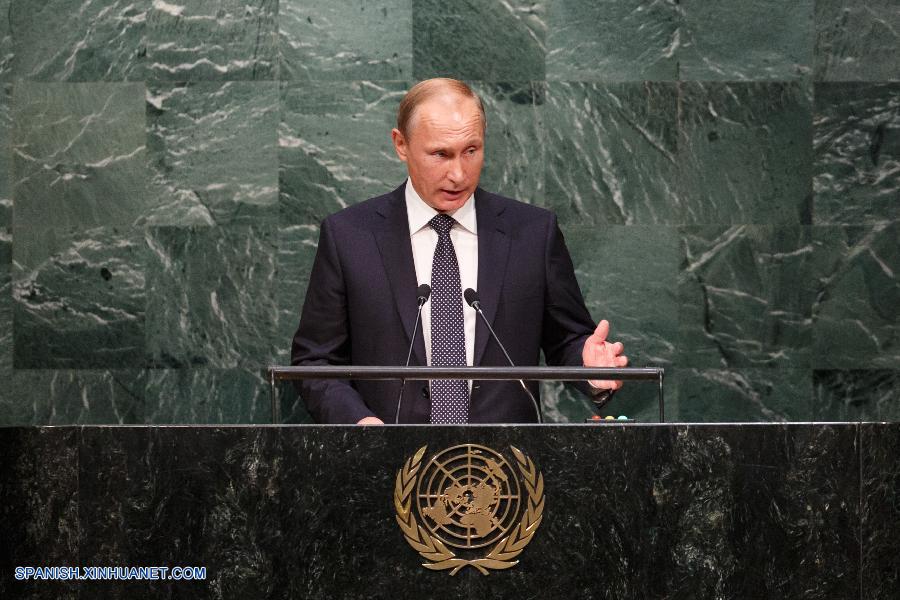 El presidente de Rusia, Vladimir Putin, advirtió que sería 'un enorme error rehusarse a cooperar con el gobierno sirio'.