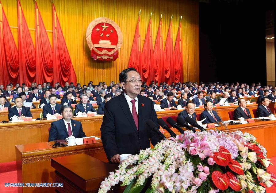 El máximo asesor político de China, Yu Zhengsheng, declaró hoy que la estabilidad y la seguridad de largo plazo son las máximas prioridades en Xinjiang, y subrayó que la lucha contra el terrorismo es el centro de atención del trabajo actual.