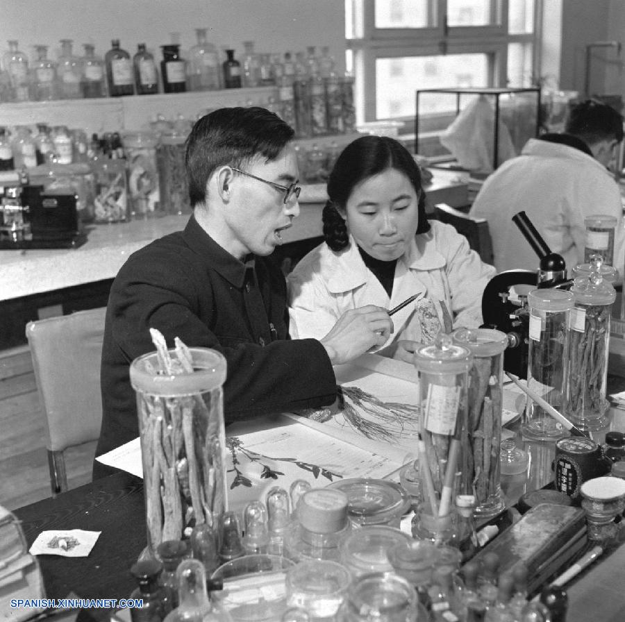 Los científicos Tu Youyou de China, William Campell de Irlanda y Satoshi Omura de Japón, ganaron conjuntamente el Premio Nobel 2015 de Fisiología o Medicina, anunció hoy la Asamblea Nobel del Instituto Karolinska de Suecia.