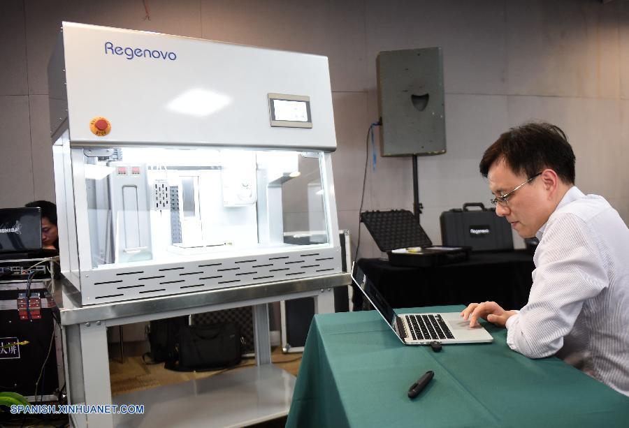 Un equipo chino ha utilizado una impresora especializada de tercera dimensi&oacute;n (3D) para producir secciones peque&ntilde;as del h&iacute;gado que podr&iacute;an ser utilizadas eventualmente para formar una versi&oacute;n artificial completa del &oacute;rgano, se anunci&oacute;.