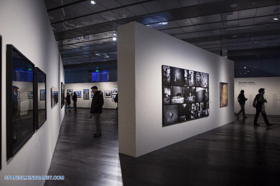 La fotografía de América Latina concentra miradas en la ciudad de Buenos Aires, con una muestra en el Centro Cultural Kirchner que expone la labor de 65 artistas de distintos países del continente.