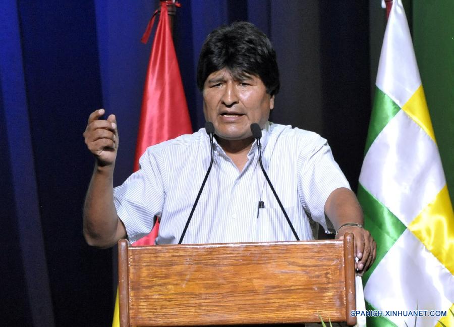 El presidente boliviano Evo Morales inauguró hoy la II Conferencia Mundial de los Pueblos Sobre Cambio Climático y Defensa de la Vida, con la convocatoria a construir un gran movimiento mundial para salvar al planeta.