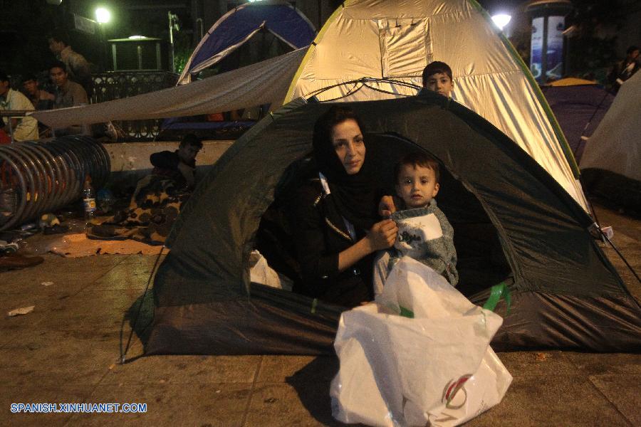 Mientras oleadas de refugiados procedentes de Siria abruman al continente europeo, la Revolución de Colores apoyada por Occidente, que ha generado guerras y conflictos sin fin en Medio Oriente en los últimos años, ahora es objeto de críticas generalizadas.