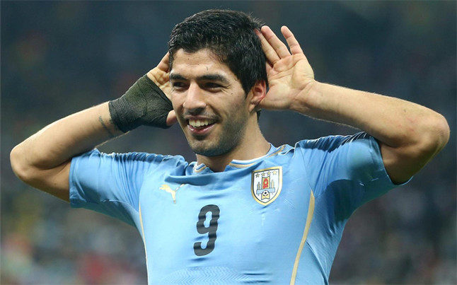 Luis Suárez vuelve a la selección uruguaya - Está pasando