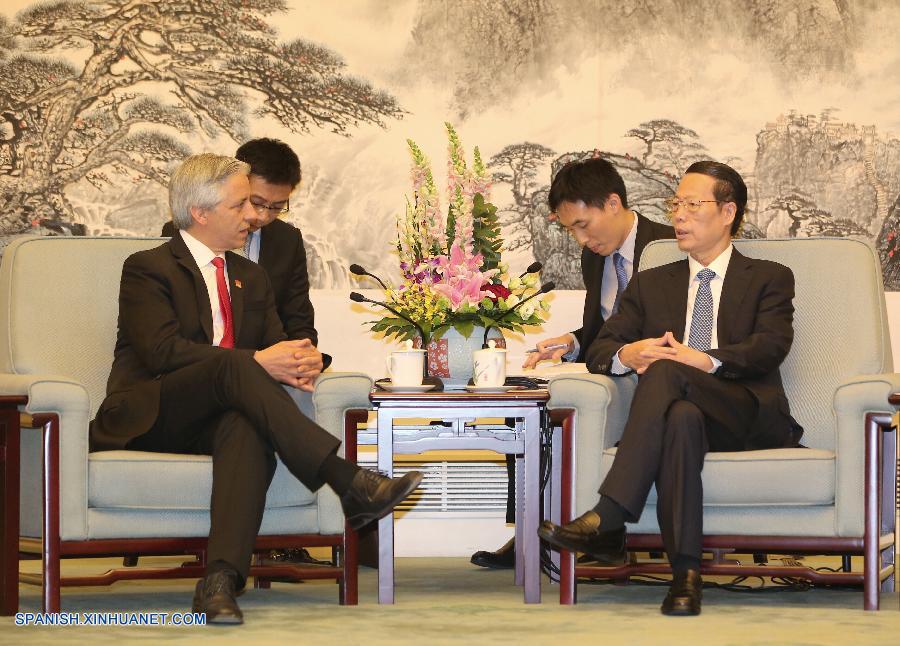 El viceprimer ministro chino Zhang Gaoli se reunió hoy con el vicepresidente de Bolivia, Álvaro García Linera.