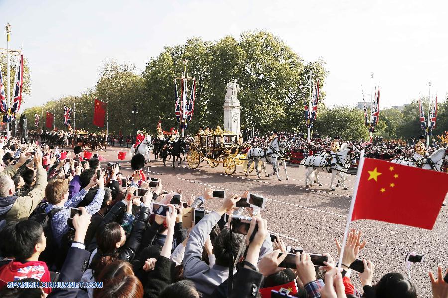 （时政）（6）习近平出席英国女王伊丽莎白二世举行的欢迎仪式
