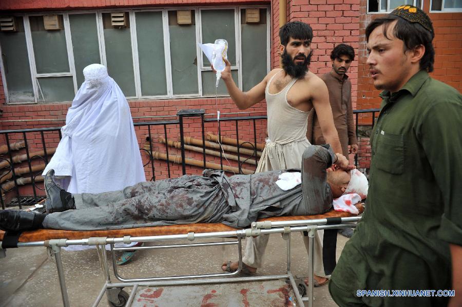 PAKISTAN-PESHAWAR-EARTHQUAKE-HOSPITAL