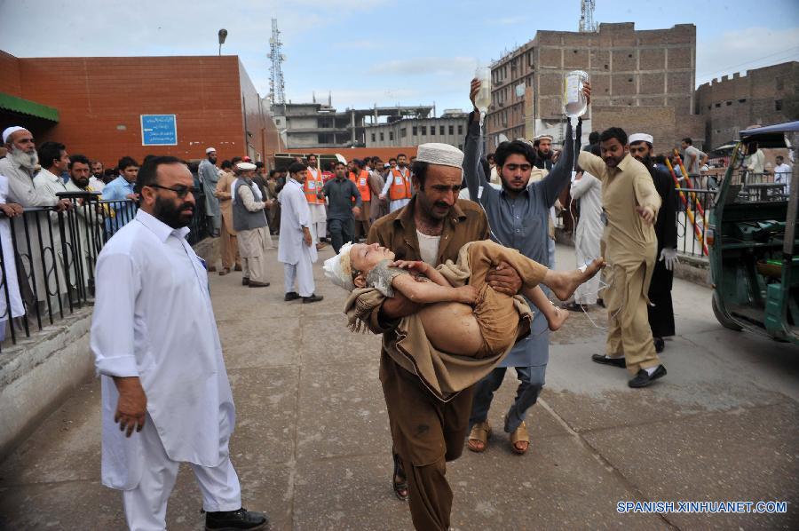 PAKISTAN-PESHAWAR-EARTHQUAKE-HOSPITAL