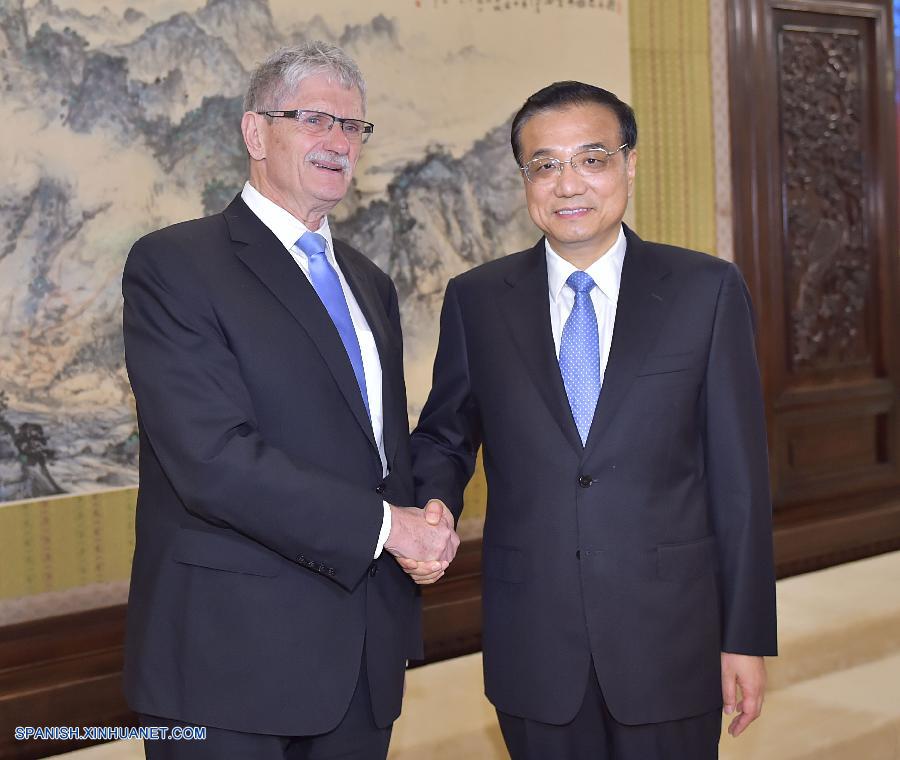 China prometió hoy trabajar con la comunidad internacional para promover la conferencia de la ONU sobre cambio climático, que tendrá lugar en París a finales de este año, con el objetivo de lograr un nuevo acuerdo en la materia.