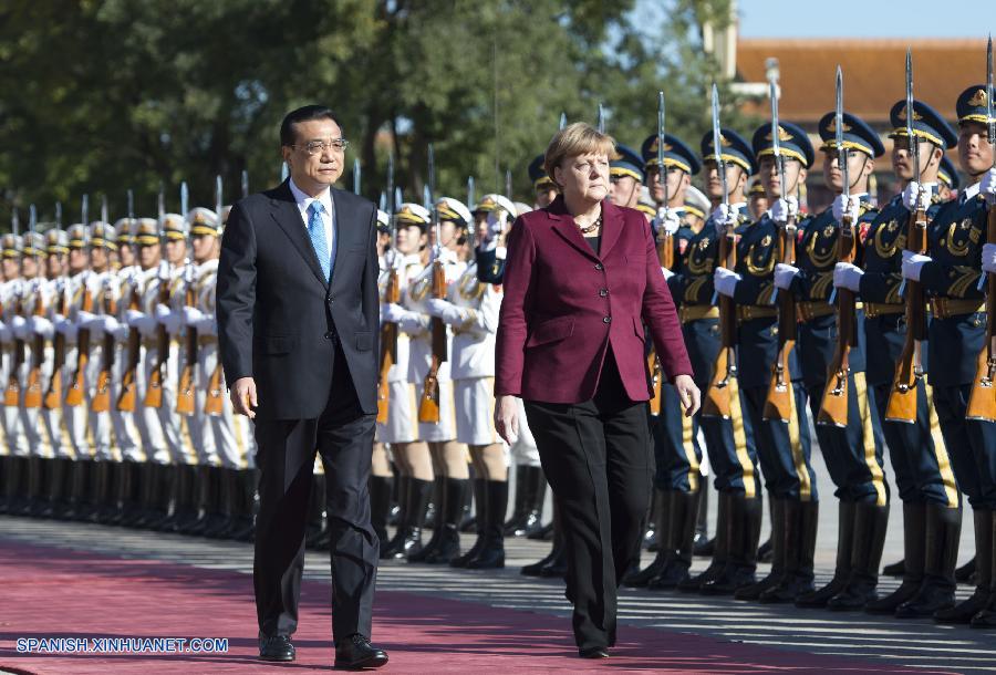 China y Alemania han acordado profundizar la cooperación durante la visita a Beijing de la canciller alamana, Angela Merkel, hoy jueves.