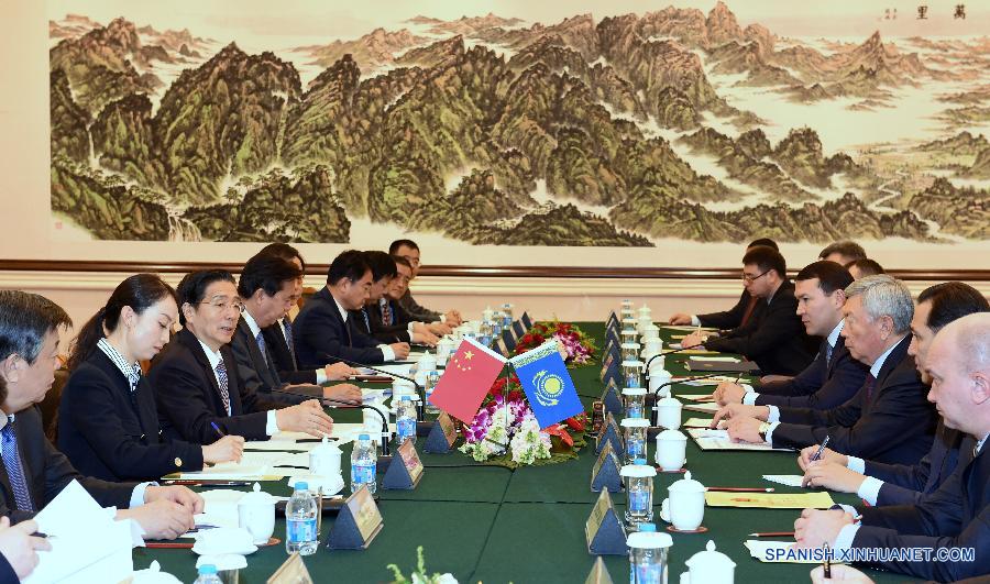 （XHDW）郭声琨与哈萨克斯坦国家安全委员会主席阿贝卡耶夫会谈