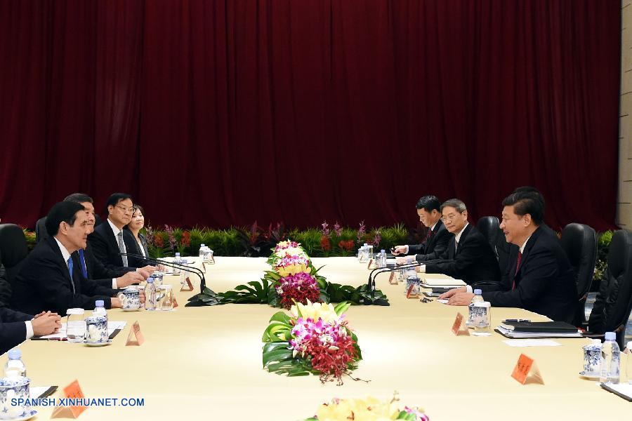 Xi Jinping dijo a Ma Ying-jeou que ninguna fuerza puede separar a las dos partes a través del estrecho de Taiwan, que son 'una sola familia'.