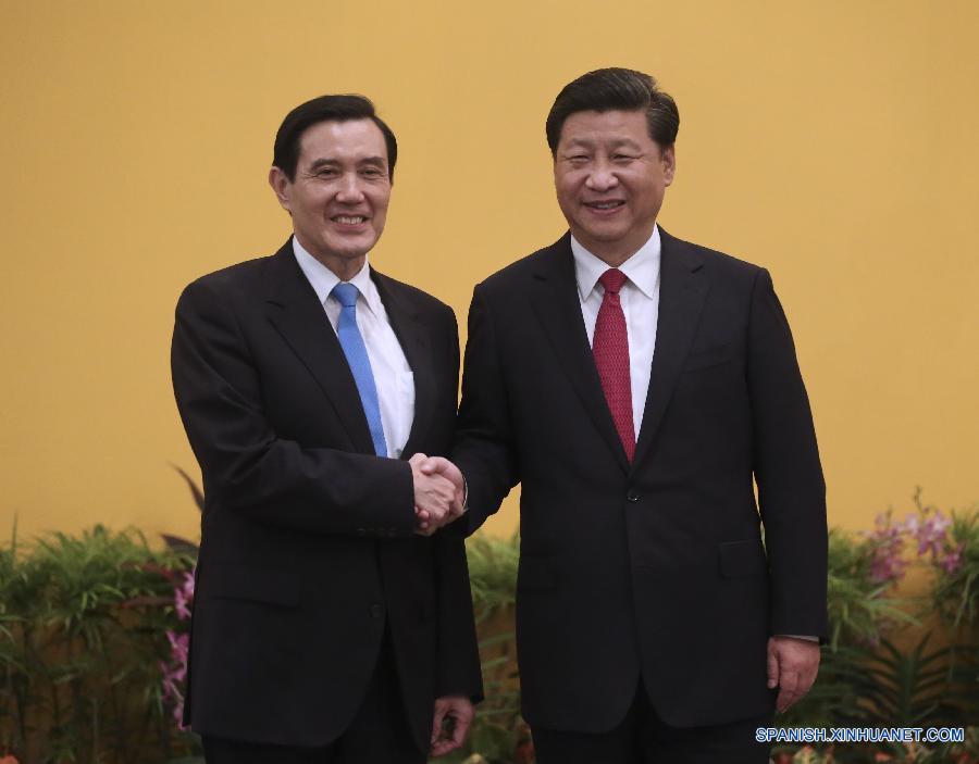 El presidente chino y secretario general del Comité Central del Partido Comunista de China, Xi jinping, pidió hoy sábado la adhesión al principio de 'una sola China' en su propuesta de cuatro puntos realizada durante su reunión histórica con el líder taiwanés, Ma Ying-jeou.