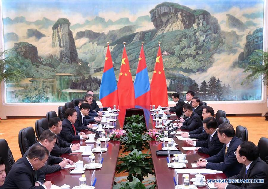 （XHDW）李克强会见蒙古国总统额勒贝格道尔吉