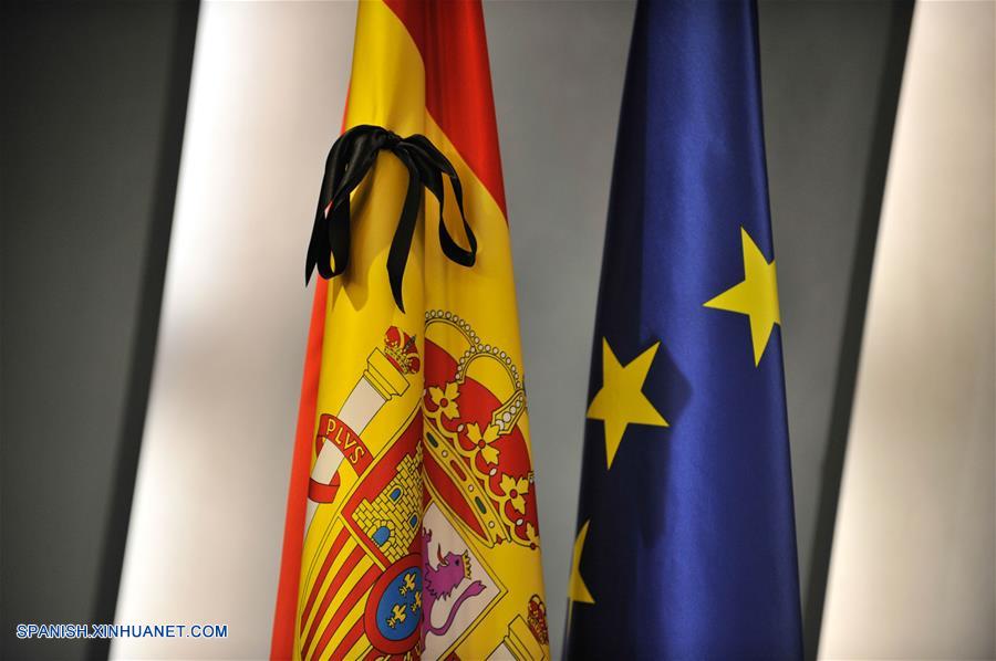El presidente del Gobierno español, Mariano Rajoy, expresó su firme apoyo a Francia tras los atentados terroristas ocurridos la noche del viernes en París, que dejó un saldo de al menos 128 muertos y más de 200 heridos.