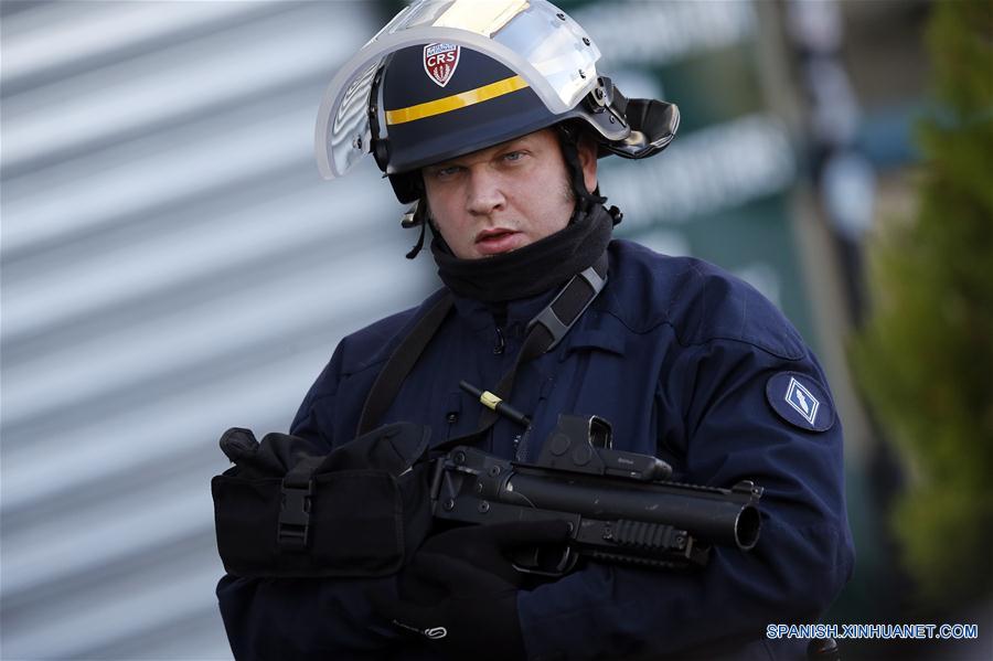 FRANCE-PARIS-SUBURB-POLICE RAID