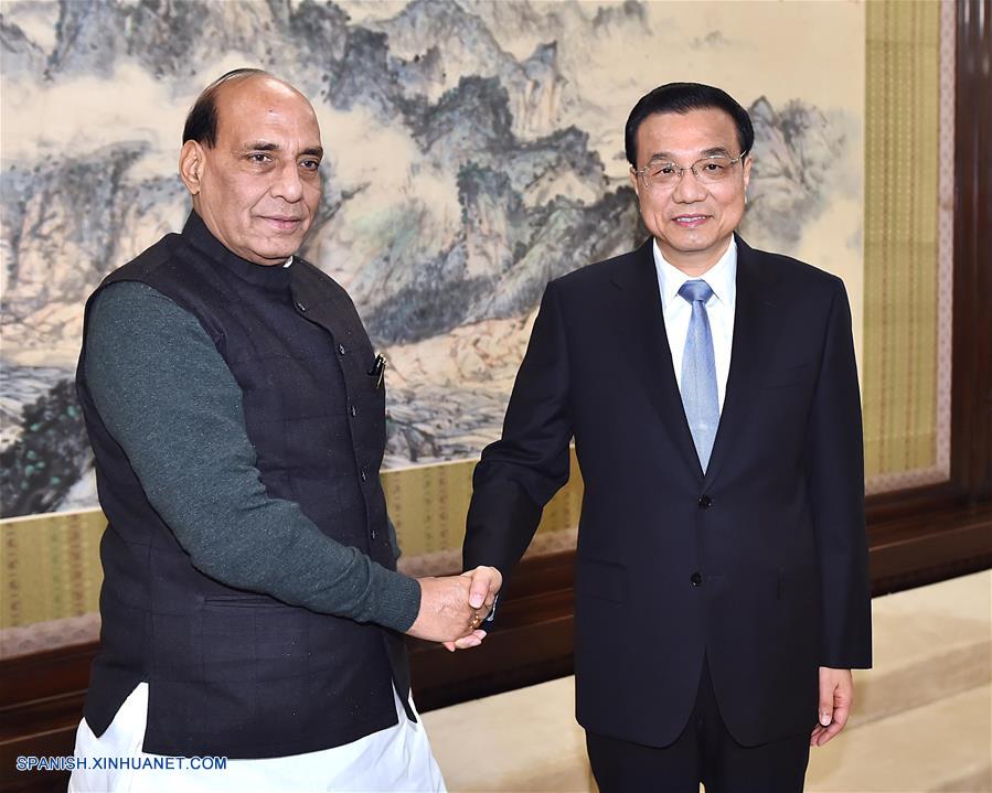 China prometi&oacute; una mayor inversi&oacute;n y cooperaci&oacute;n en seguridad con la India, durante una reuni&oacute;n en Beijing entre el primer ministro chino, Li Keqiang, y el ministro indio del Interior, Rajnath Singh.