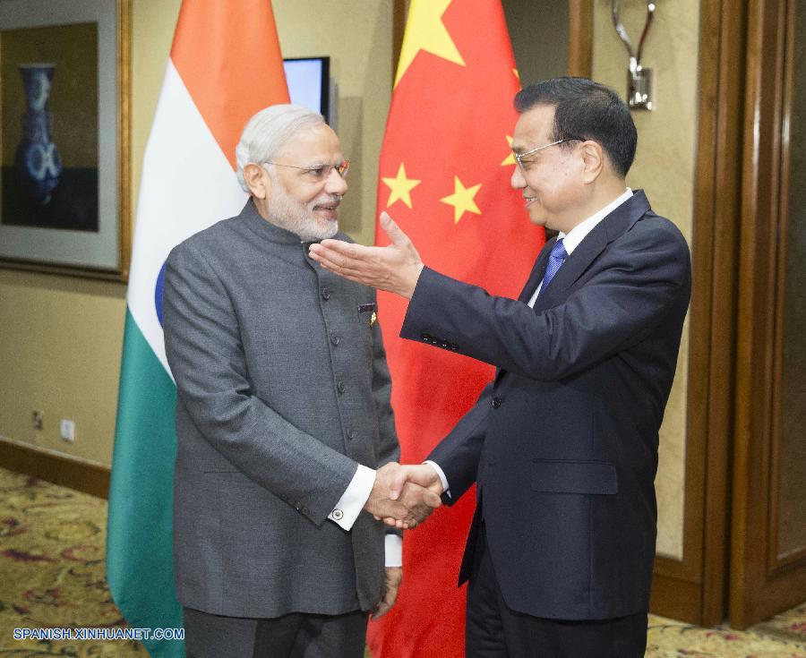 El primer ministro chino, Li Keqiang, que efectúa una visita a Malasia, anunció este sábado que China y la India, los dos mayores países en vías de desarrollo del mundo, cuentan con más intereses comunes que divergencias.