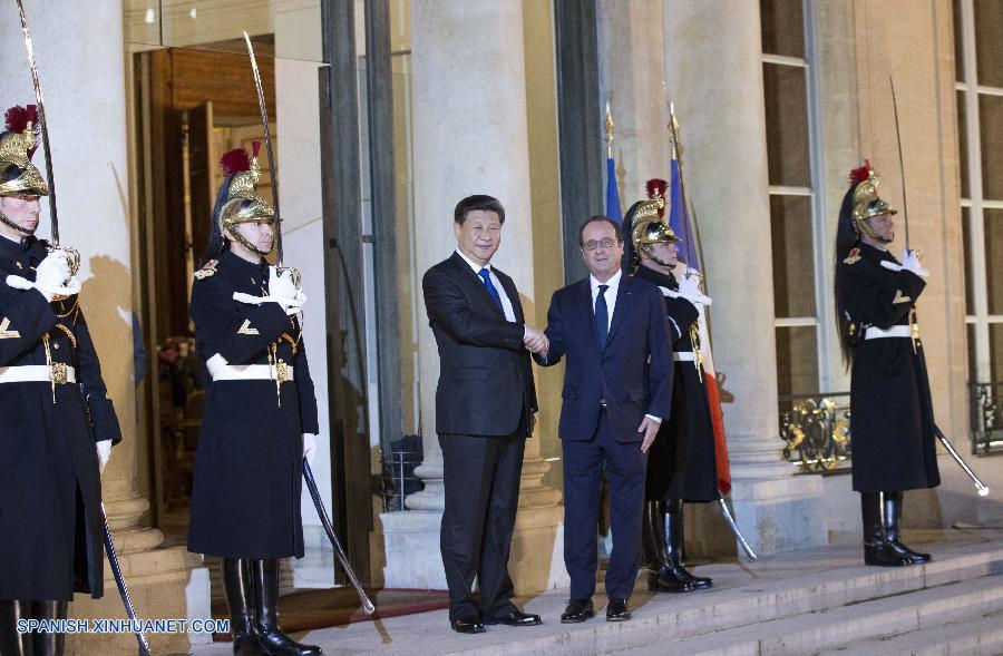 El presidente chino, Xi Jinping, se reunió este domingo en París con su homólogo francés, Francois Hollande, antes de la conferencia clave de la ONU sobre el cambio climático, y prometió trabajar juntos para hacer que la cumbre resulte exitosa.