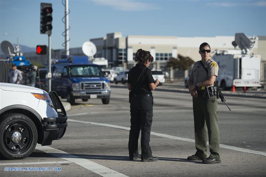 Las autoridades de San Bernardino, en el sur de California, indicaron que uno o más hombres armados abrieron fuego hoy en el lugar y balearon a cerca de 20 personas.